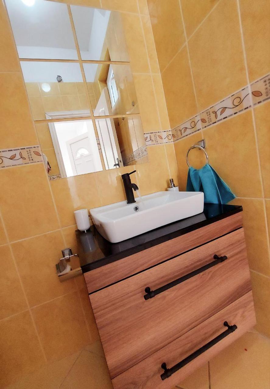 Apartmani Radovic ビエラ 部屋 写真